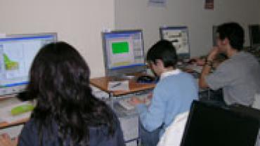 Curso de Freehand en el Área de Juventud