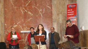 imagen entrega de diplomas, febrero de 2012