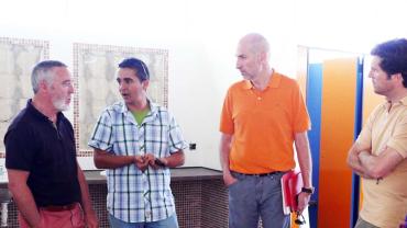 imagen en los renovados vestuarios piscina 2013