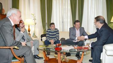 imagen firma acuerdo con Diputación, enero 2013