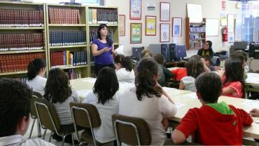 imagen de Henar Torinos en Bilbioteca, abril 2014