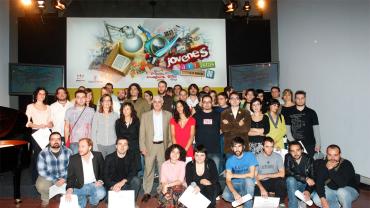 Cizerone recibió el premio de jóvenes artistas 06