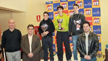 imagen ganadores torneo de ajedrez, febrereo 2013