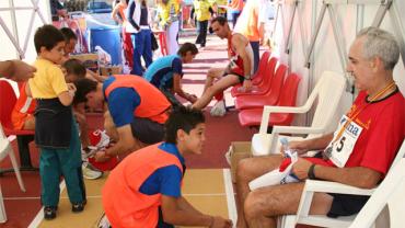 Recuperándose tras la maratón CLM 2006