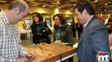 imagen de la visita institucional provincial y local a la jornada, noviembre 2015