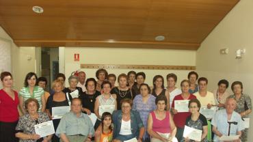 Victoria Sobrino entregó los diplomas, julio 2006