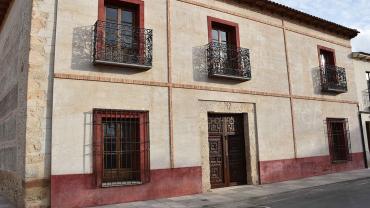 imagen de la fachada de la nueva biblioteca municipal, Miguelturra, agosto 2019