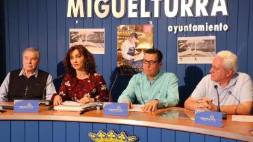 imagen de la presentación de las actividades del Día del Libro en Miguelturra, abril 2018