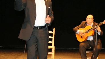 imagen de "El Torres" y Rafael Trenas a la guitarra durante el Festival de Arte Español y Flamenco, Ferias 2016