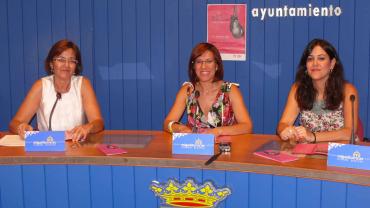 Imagen rueda de prensa presentación El "XXXIII Festival de Folclore" `Villa De Miguelturra´