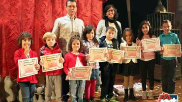 imagen entrega de diplomas del concurso de marcapáginas, octubre 2015