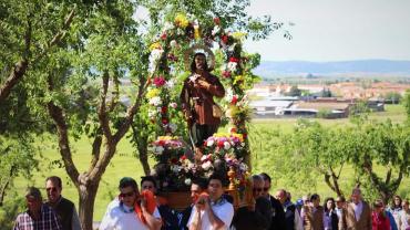imagen de San Isidro y subida a la ermita, mayo 2018, fuente imagen Rosa María Matas Martínez