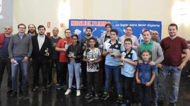 imagen de participantes y organización del Trofeo de Ajedrez Villa Miguelturra 2019, fuente imagen Club Ajedrez Miguelturra
