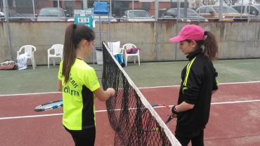 imagen de participantes en el Torneo Infantil de Tenis Babolat, abril 2019, fuente imagen Club Tenis Miguelturra
