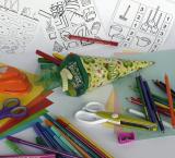 imagen de pinturas y elementos de colorear, alusión a trabajos de dibujo etapa infantil